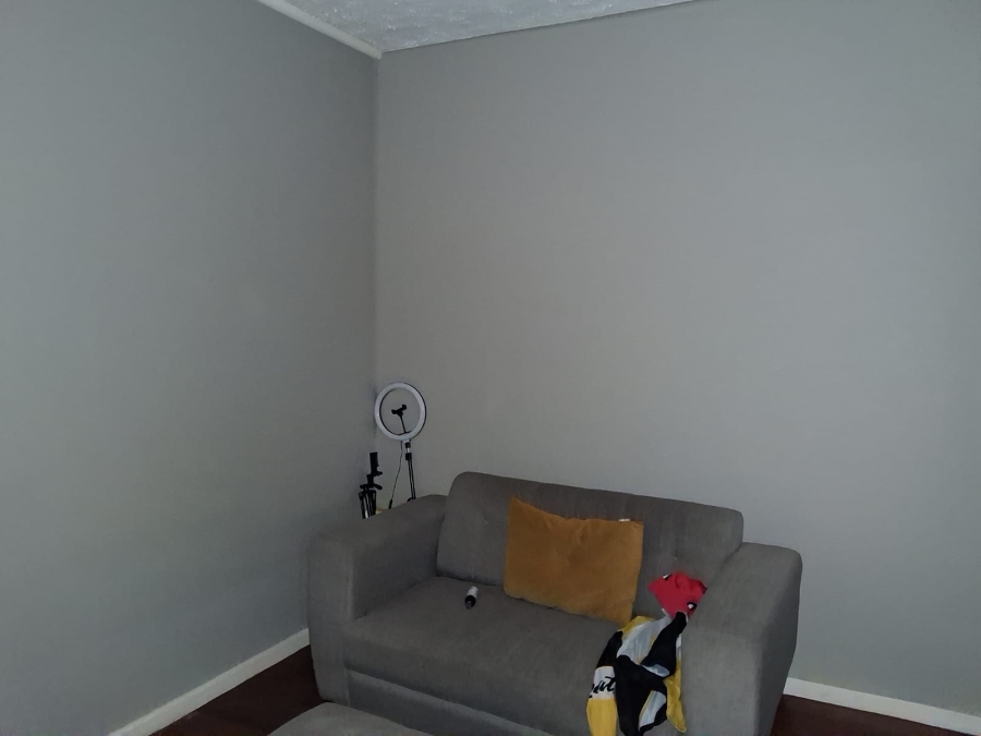 1 Bedroom Property for Sale in Quigney Eastern Cape
